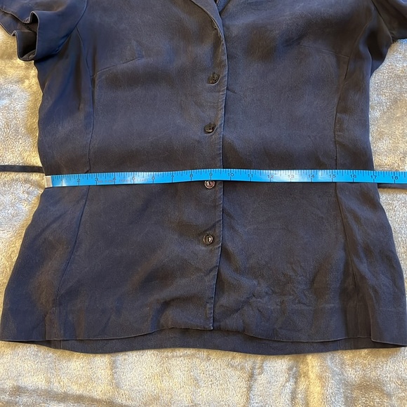 Jones New York navy silk blouse - Picture 5 of 7